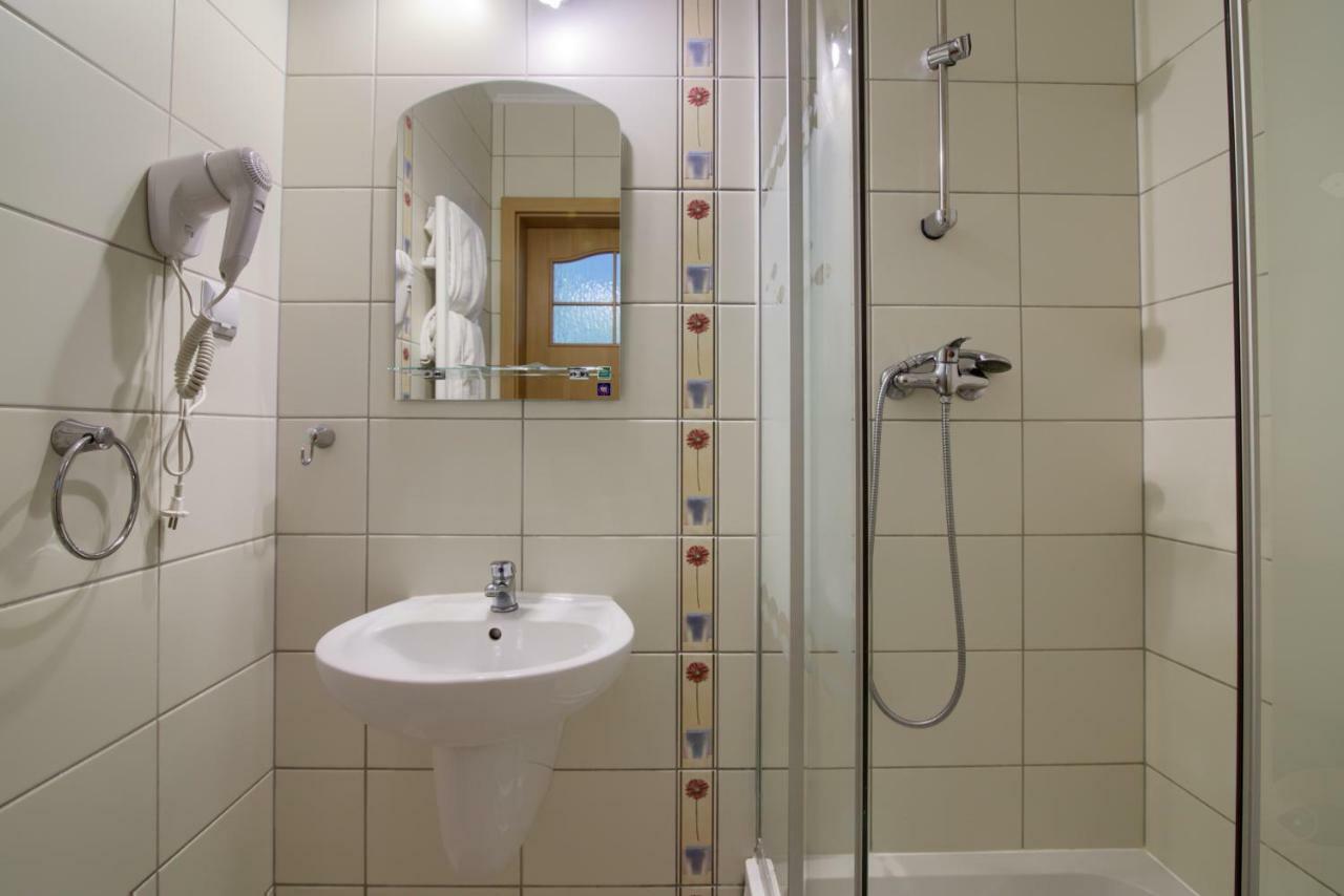 Nawigator Hotel Miedzyzdroje Esterno foto